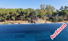 For rent fully furnished 1 bedroom seafront apartment in Germasogeia 