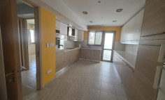 3 bedroom apartment for sale in Agioi Omologites