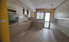 3 bedroom apartment for sale in Agioi Omologites