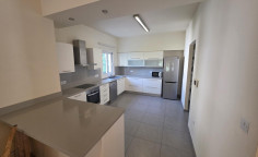 3 bedroom apartment to rent in Ayios Andreas