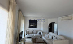 Spacious 3 bedroom apartment in vibrant Kato Paphos 