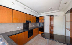 Three bedroom apartment in Agioi Omologites, Nicosia 
