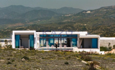 Modern villa with sea view and pool for sale 