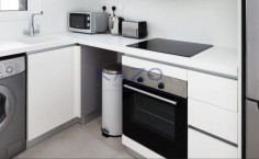Modern south facing 2 bedroom furnished apartment in Tala 