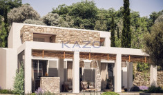 Modern villa on large west facing plot in Polis 