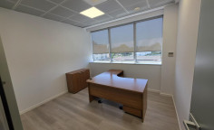 Commercial 400 m2 to rent in Engomi