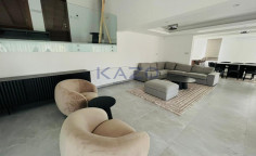Spacious furnished villa with pool in Episkopi 