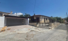 Spacious detached house in peaceful Monagroulli village 