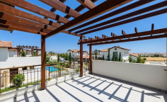 Luxury 3 bedroom house to rent in Agia Thekla