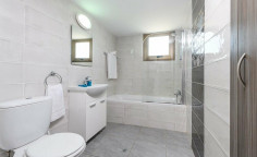 Luxury 3 bedroom house to rent in Agia Thekla