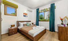 Luxury 3 bedroom house to rent in Agia Thekla
