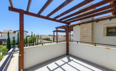 Luxury 3 bedroom house to rent in Agia Thekla