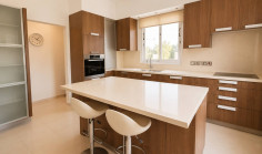 Luxury 4 bedroom house for sale in Lakatamia