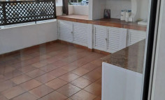 Spacious 3 bedroom apartment to rent in Agioi Omologites