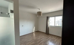 3 bedroom apartment to rent in Lykabittos