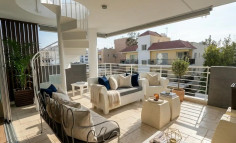 3 bedroom apartment to rent in Lykabittos