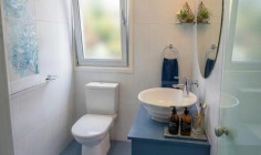 3 bedroom apartment to rent in Lykabittos