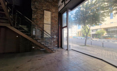 Commercial for sale in Agioi Omologites
