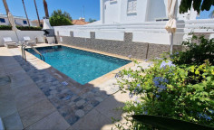 3 bedroom house to rent in Agia Thekla
