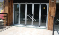 Shop in Debenhams Area 