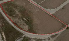 (commercial) in Pervolia, Larnaca for sale 