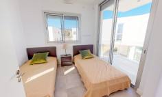 Large 4 bedroom villa with swimming pool for sale in Coral Bay