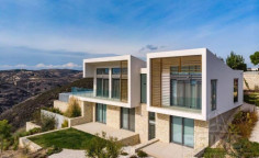 Large 4 bedroom furnished villa with swimming pool for sale in Minthis Hills Large 4 bedroom furnished villa with swimming pool for sale in Minthis Hills