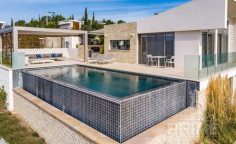 Large 4 bedroom furnished villa with swimming pool for sale in Minthis Hills