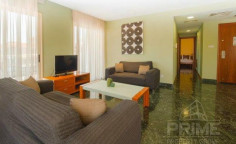Luxury 3 bedroom penthouse with swimming pool for sale in Universal
