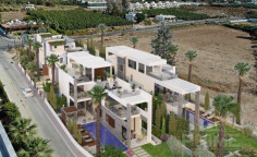 Luxury 7 bedroom villa for sale in Kissonerga