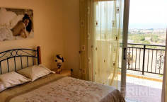 2 bedroom furnished apartment for sale in Mesa Chorio