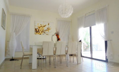 3 bedroom villa for sale in Kouklia