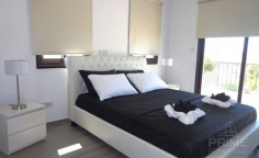 Spacious 4 bedroom villa for sale in Kouklia