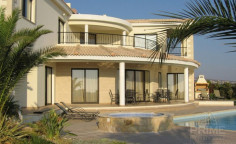 Spacious 4 bedroom villa for sale in Secret Valley