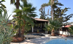 Large 4 bedroom villa with swimming pool for sale in Agios Tychonas