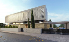 Large 6 bedroom villa with swimming pool for sale in Kalogiroi