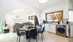 Beautiful 4 bedroom house with swimming pool for sale in Agia Thekla