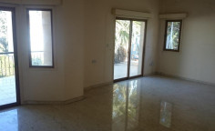 7 bedroom house for sale in Aglantzia