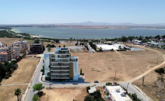Large 2 bedroom penthouse for sale in Mackenzie Beach