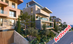 3 bedroom apartment 300m from beach 