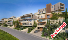 3 bedroom apartment 300m from beach 