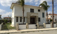 Beautiful corner house for sale in Aradippou 
