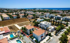 Beautiful 3 bedrooms house with swimming pool for sale in Ayia Napa