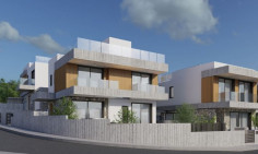 Spacious 3 bedroom house with swimming pool for sale in Konia