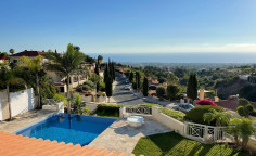 Luxury 5 bedrooms villa in Tala with sea views 
