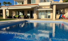 Luxury 5 bedrooms villa in Tala with sea views 
