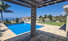 Luxury 5 bedrooms villa in Tala with sea views 