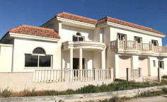 4 bedroom villa for sale in Koloni