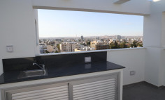 Top floor apt in a modern tower close to the american academy, Larnaca center 