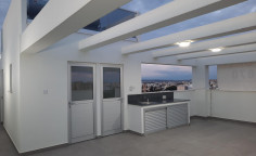 Top floor apt in a modern tower close to the american academy, Larnaca center 